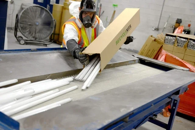 Pupular services Universal Waste